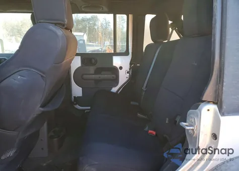 2009 Jeep Wrangler Unlimited X z USA, uszkodzony, nr VIN 1J4GA39169L720594